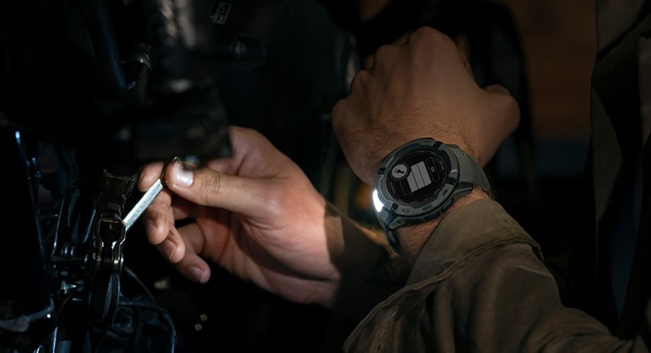Умные часы Garmin Instinct 2X Solar, белый (010-02805-04)