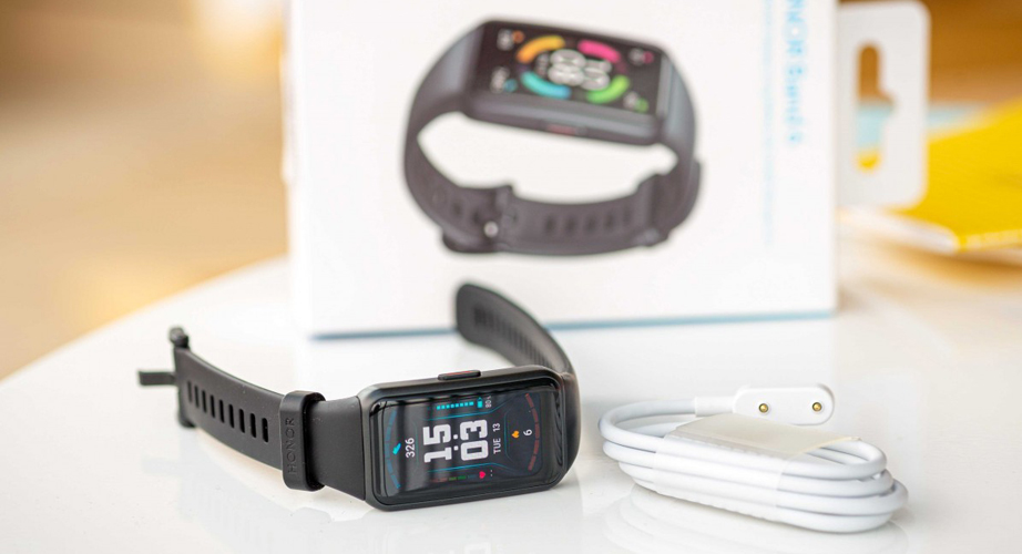Умные часы HONOR Band 6, черный метеорит