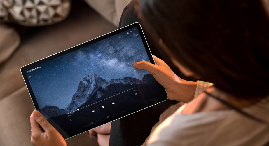 Samsung Galaxy Tab S9 FE+ 12.4' 8/128 ГБ Wi-Fi, серебристый