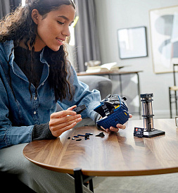 Конструктор LEGO 76238 Маска Бэтмена из классического сериала - фото 3