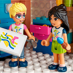 Конструктор LEGO Friends 41748 Общественный центр Хартлейк-Сити - фото 7